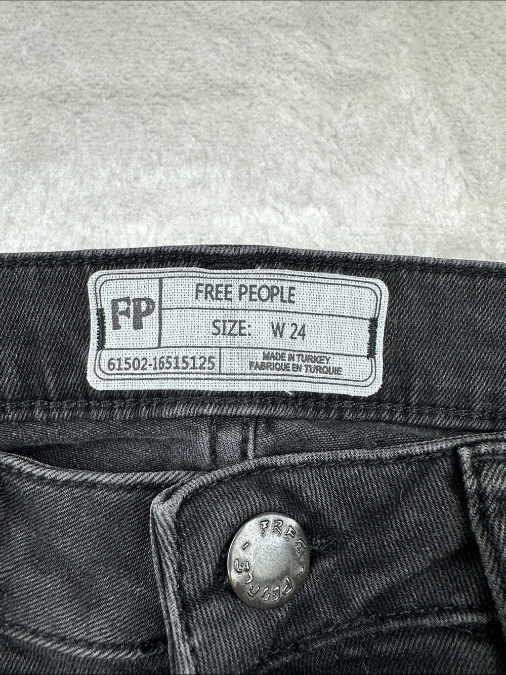 Free People Size 24 Washed Black Skinny Jeans Frayed Ankles | Everyday | Casual - Picture 2 of 6